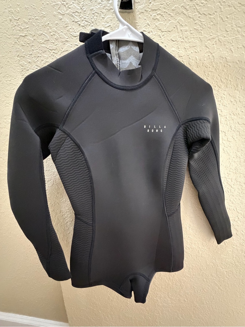 NWT Billabong Women’s 2mm Spring Wetsuit
